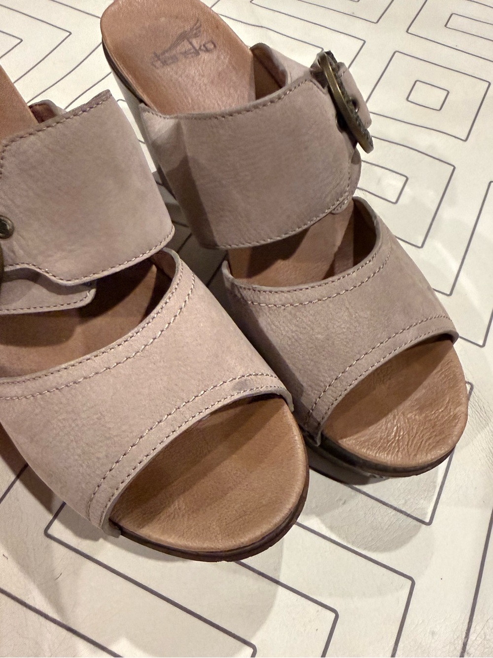 Dansko Brown Platform Sandals - Picture 5 of 14
